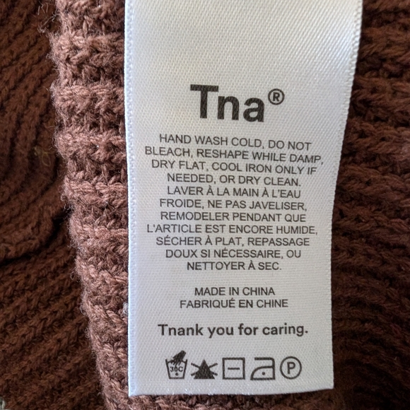 Aritzia TNA Sweater. Size L. - Picture 4 of 5